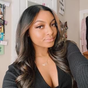 Meet your Posher, Sereyna